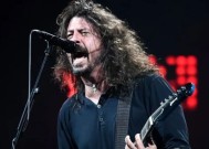 戴夫·格罗尔(Dave Grohl)能在出轨丑闻后重建家庭和声誉吗?